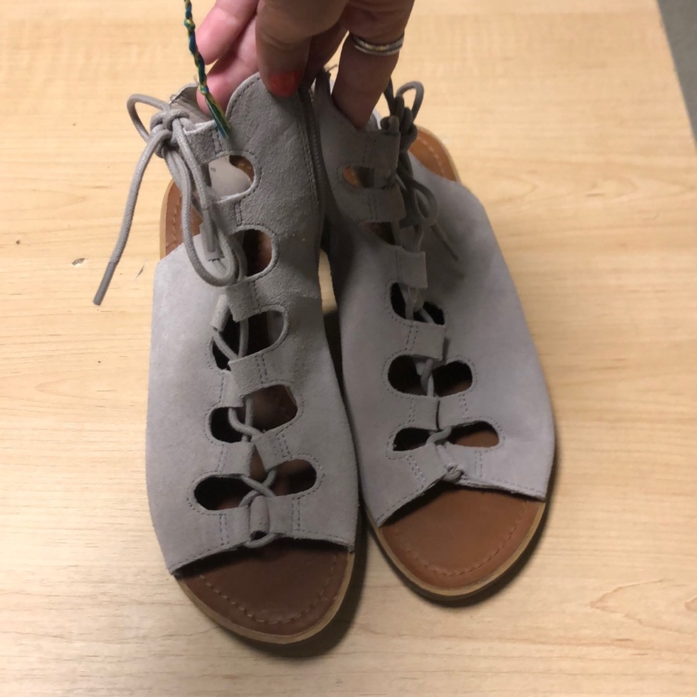 Steve Madden lace up gray sandals